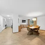 Sali Homes - Am2 Spacious With Terrace In Center Байройт