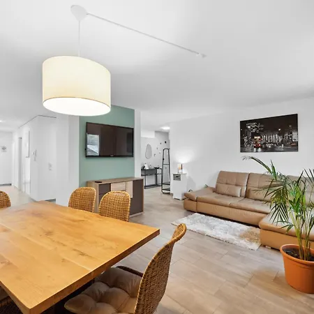 Sali Homes Spacious With Terrace In Center Apartment *