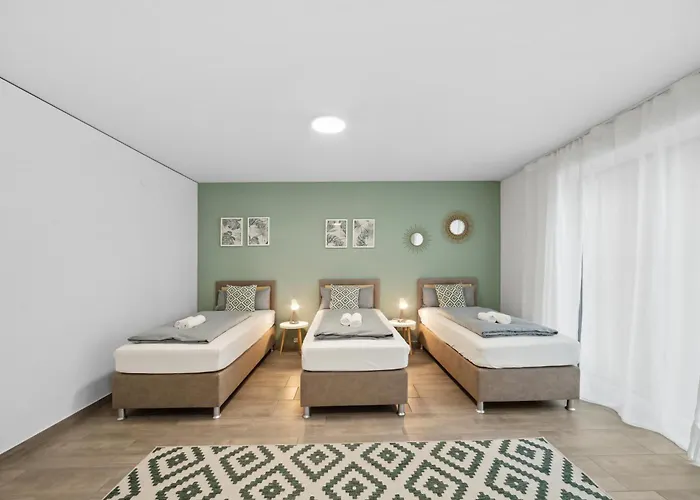 Sali Homes - Am2 Spacious With Terrace In Center Lejlighed *